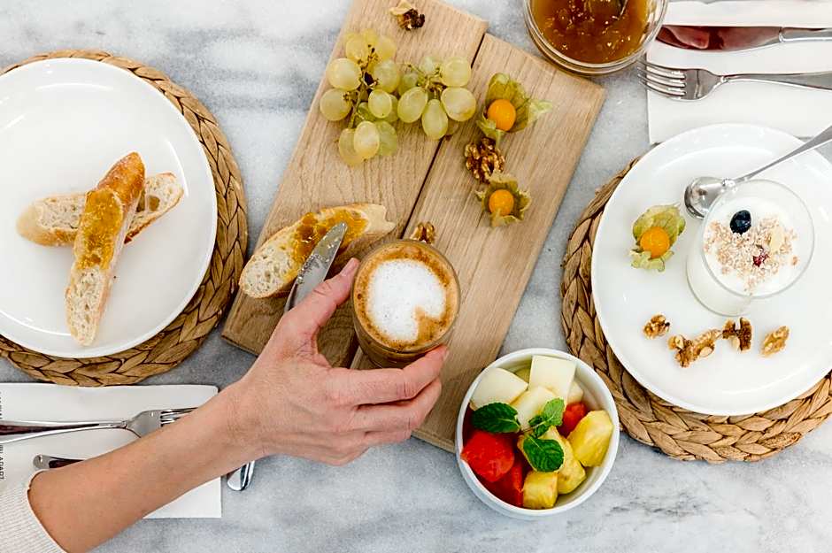 Aparthotel Mariano Cubi