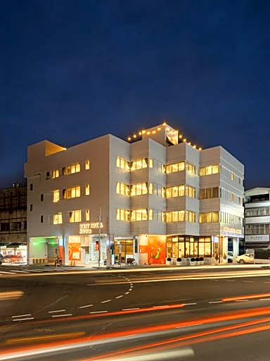 West Hotel