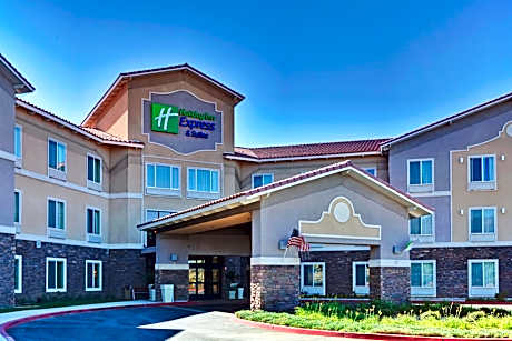Holiday Inn Express & Suites Beaumont - Oak Valley by IHG