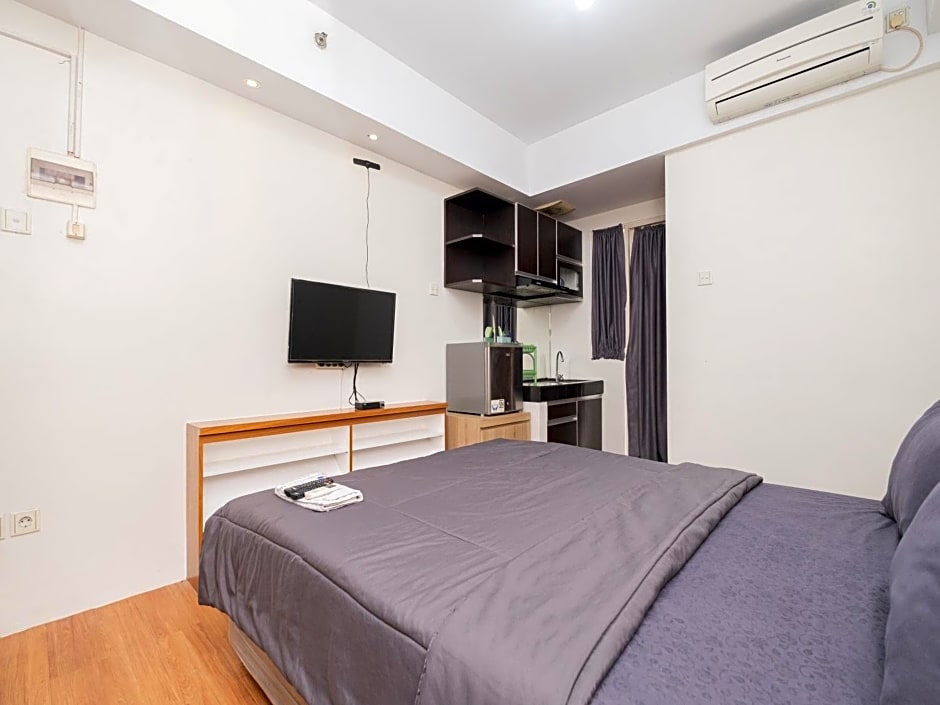 Apartemen Green Lake View Ciputat by Alfa Rooms