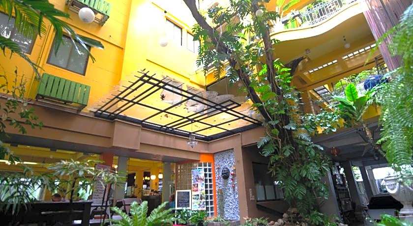 Sourire at Rattanakosin Island Hotel