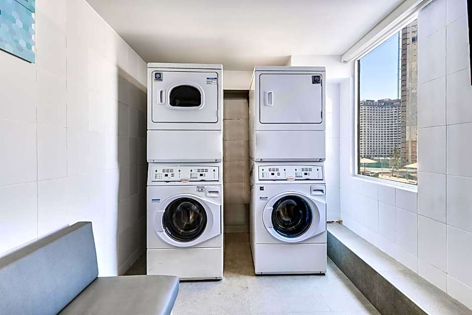 One Acapulco Costera