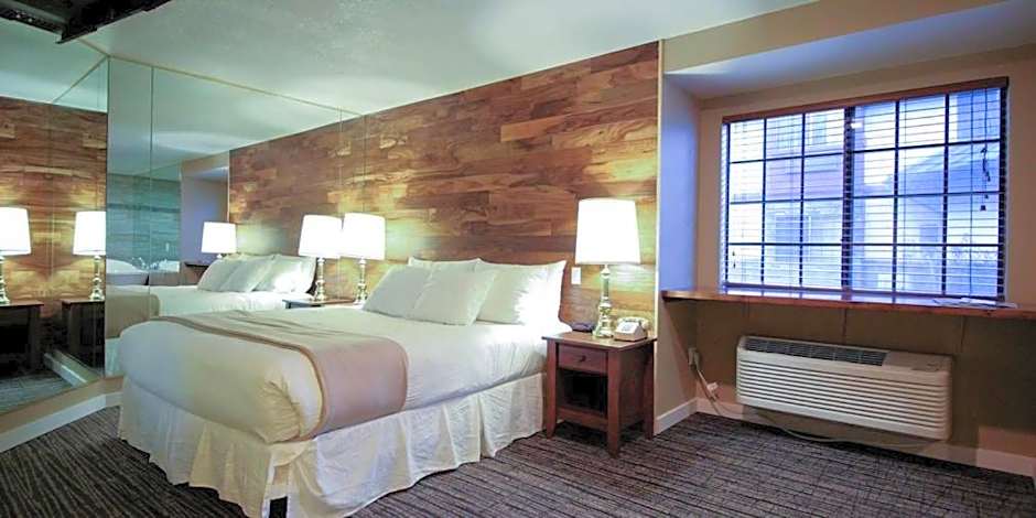 Postmarc Hotel and Spa Suites