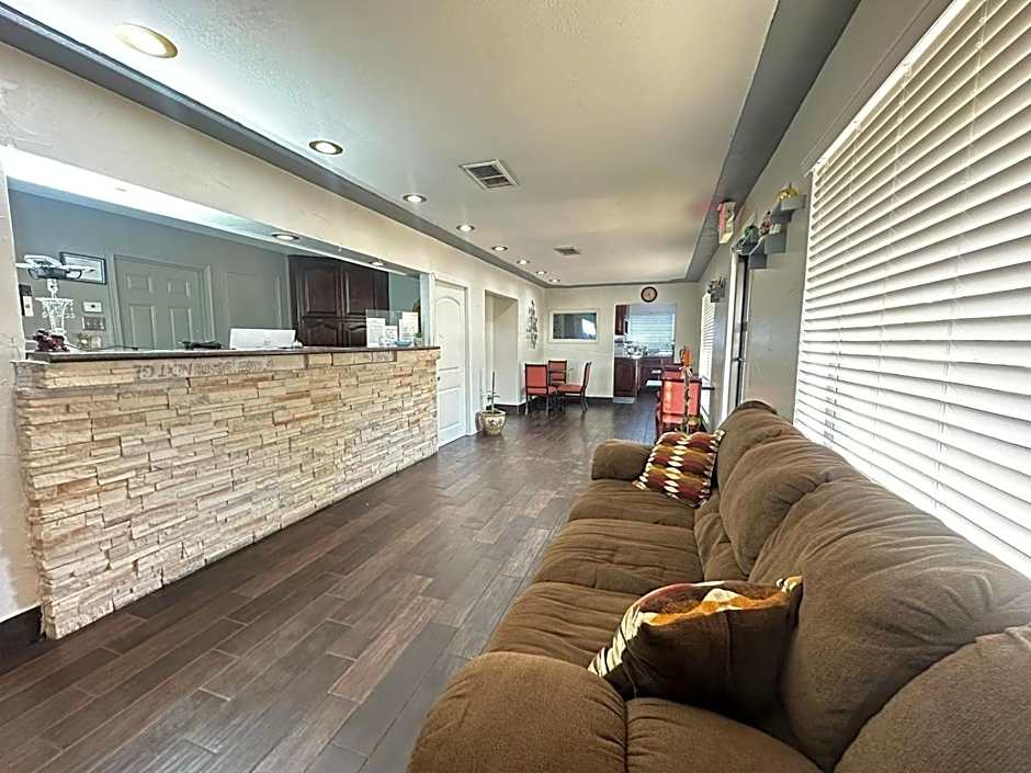 Loyalty Inn Gainesville