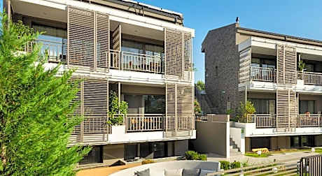 Eco Green Residences & Suites PC