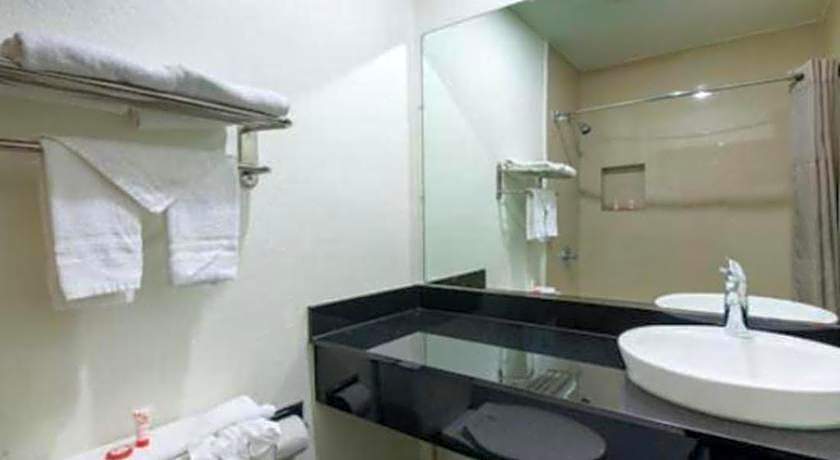 OYO Hotel Irving DFW Airport North