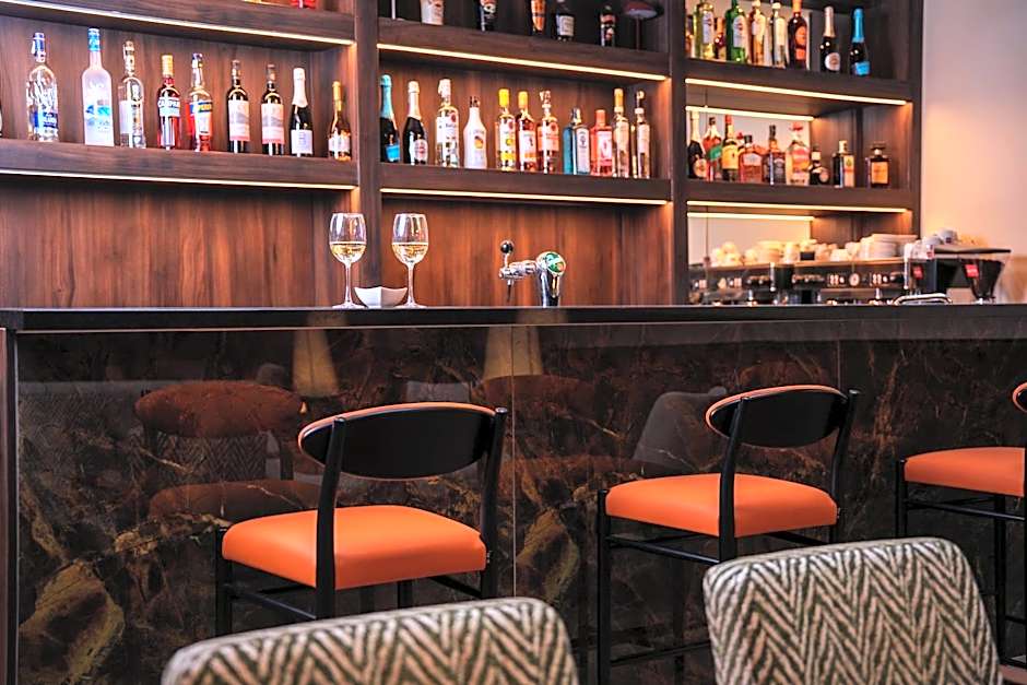 The Honest Budapest by Chic & Basic