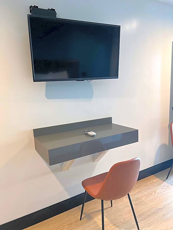 Palm Inn - Newly Renovated Rooms