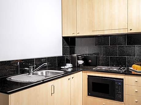 Premium Executive Studio