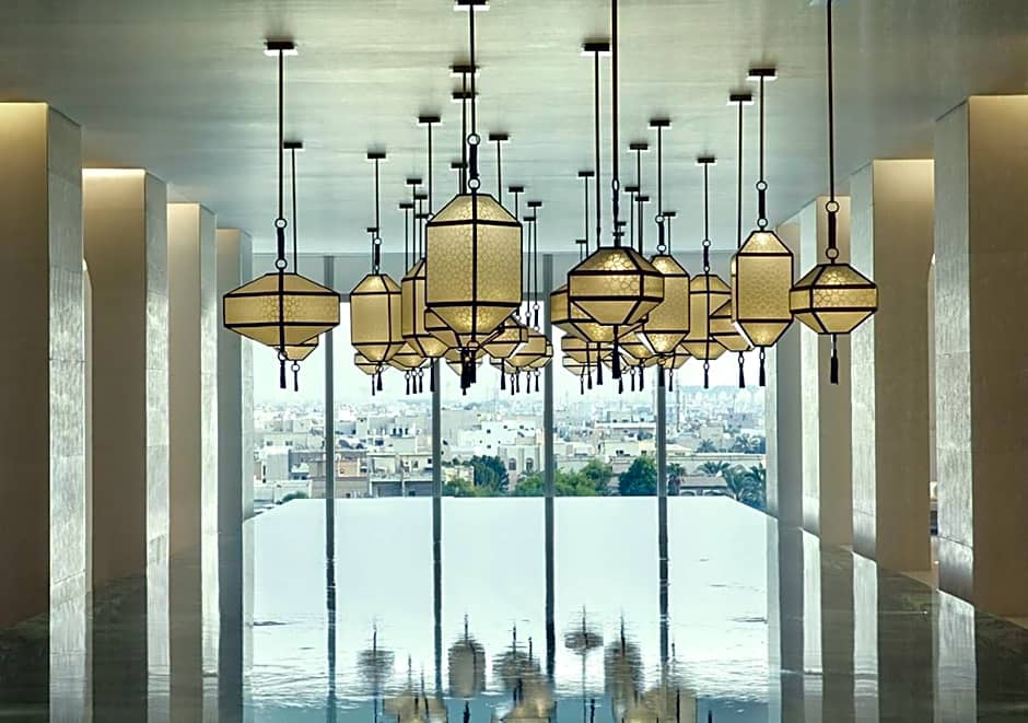 Four Seasons Hotel Kuwait at Burj Alshaya