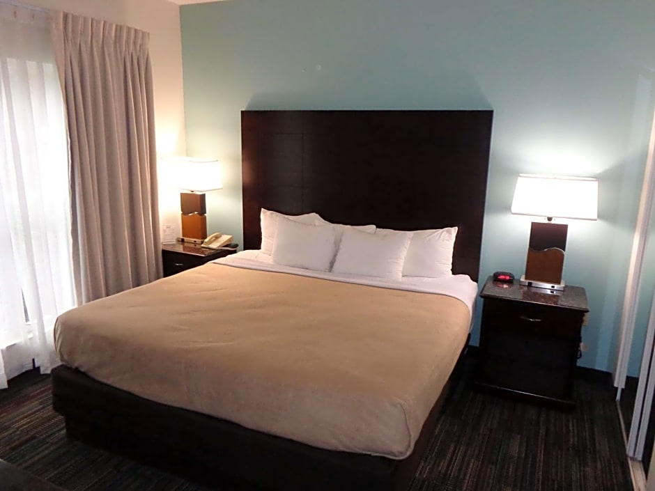 SureStay Plus by Best Western Orlando Lake Buena Vista