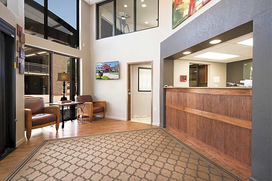 Markham House Suites Little Rock Medical Center