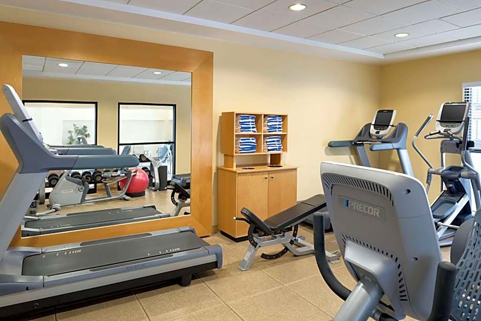 DoubleTree By Hilton Milwaukee Brookfield