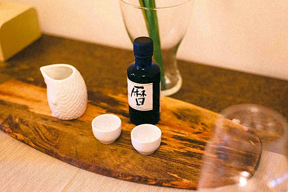 TORA HOTEL Tokyo Ueno 寅ホテル 上野 D