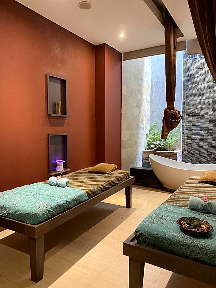 Crystal Lotus Hotel Yogyakarta