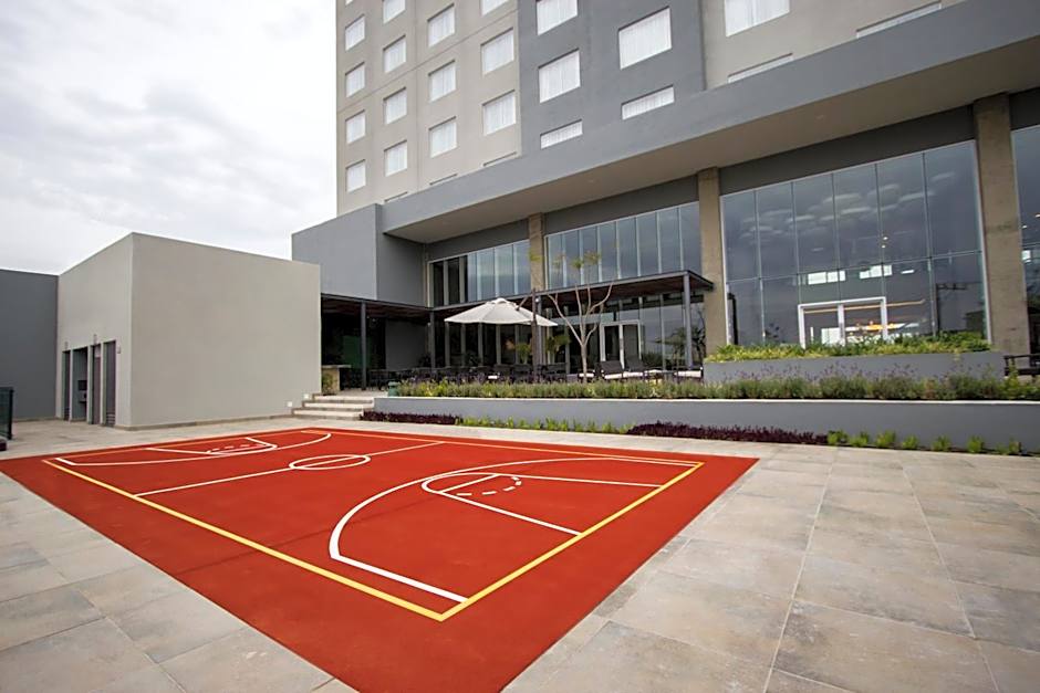 Fiesta Inn Suites Aeropuerto del Bajio