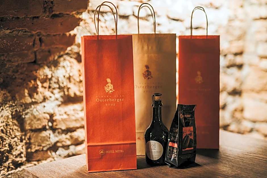 Hotel Mitra, Story Hotels