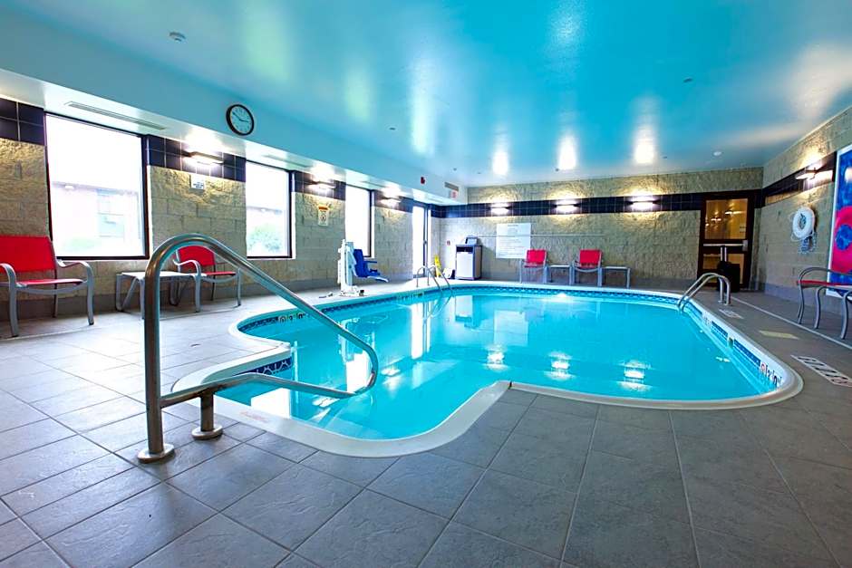 Holiday Inn Express Fargo - West Acres By IHG