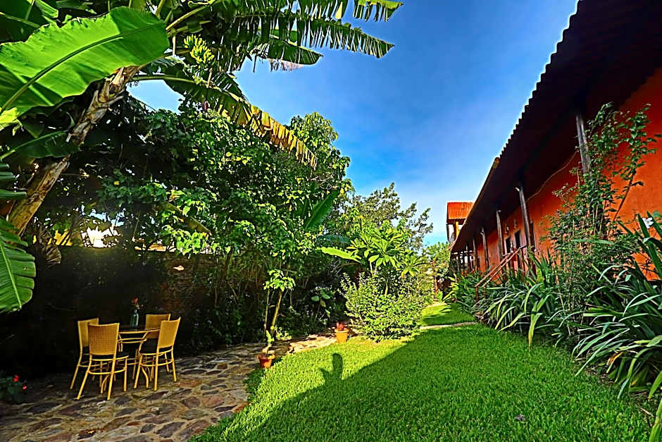 Buddy's Hostel & Pousada Alto Paraiso