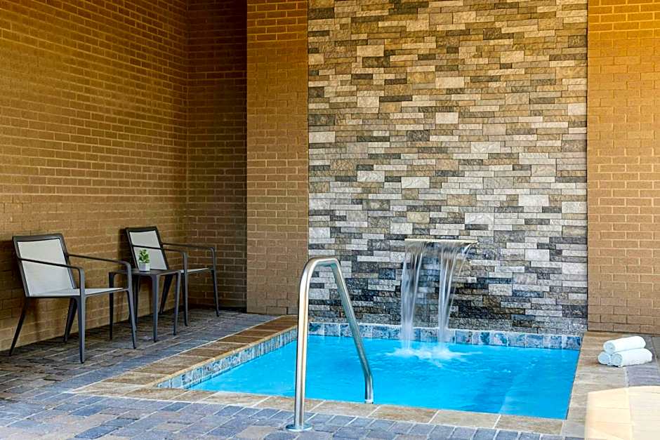 Courtyard by Marriott Starkville MSU at The Mill Conference Center