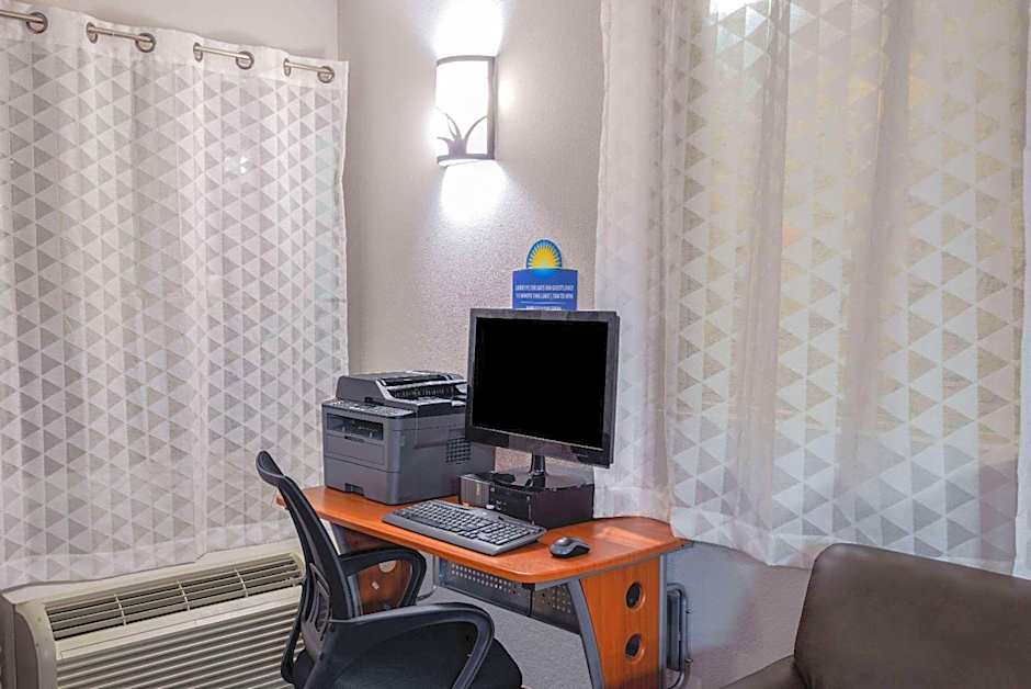 Days Inn by Wyndham Charlottesville/University Area