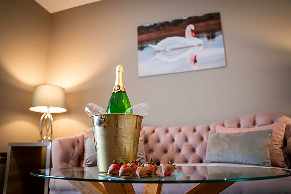 Castle Varagh Hotel & Bar