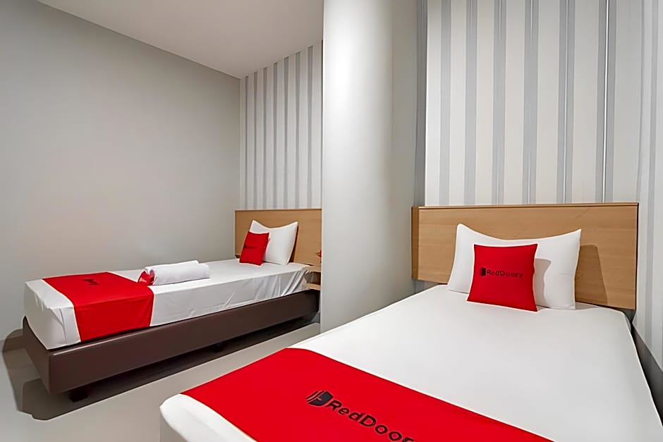 Sans Stay Karapitan Street