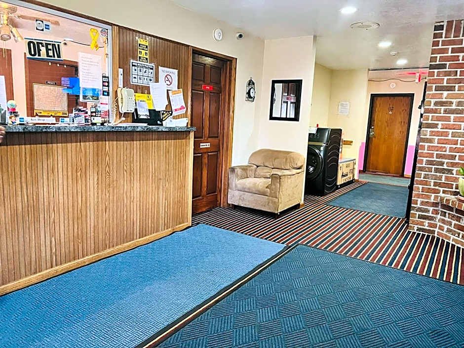 Villa Inn Motel Near Hwy 12 WI Capital O