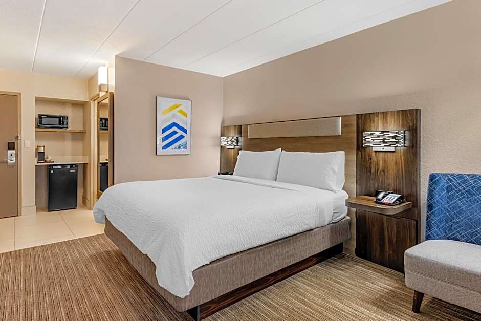 Holiday Inn Express Chicago-Downers Grove By IHG