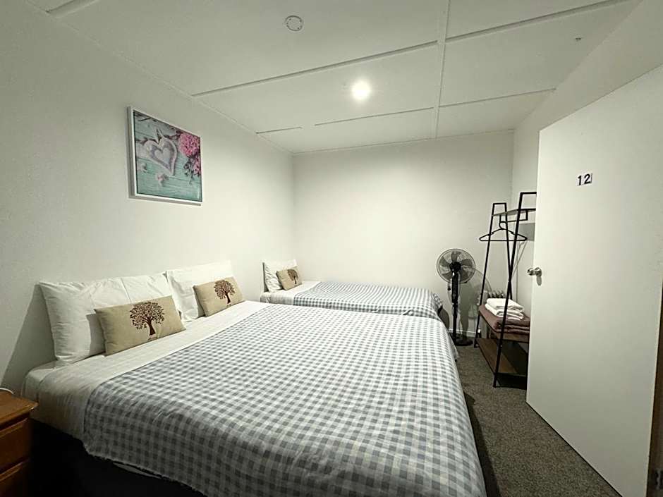 Rainbow Motel & Guest House