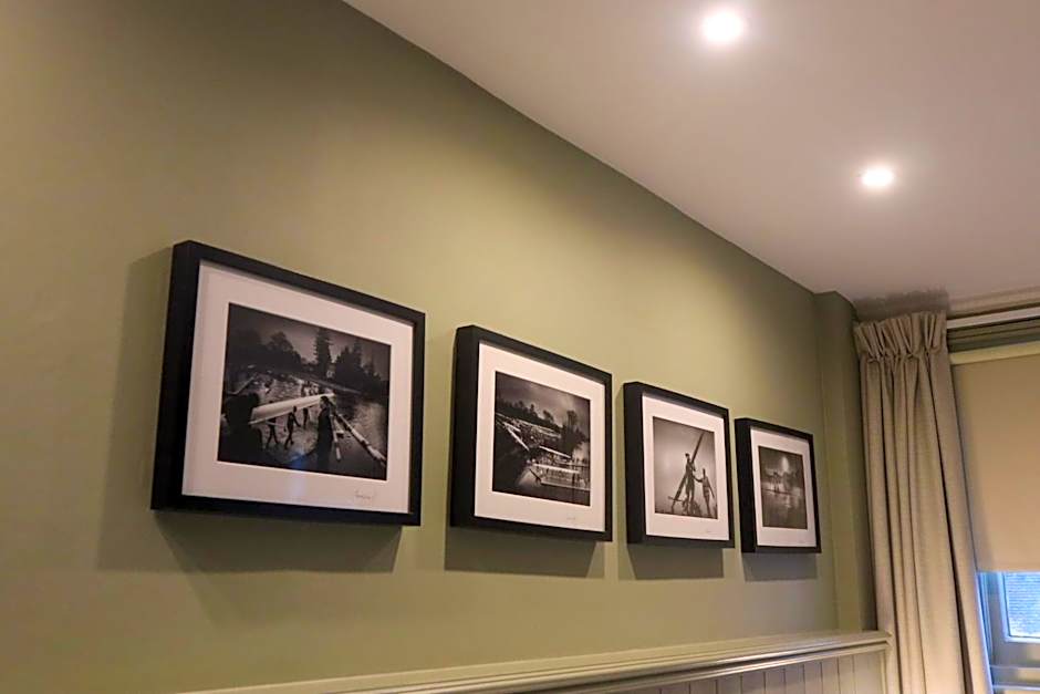 The George Hotel