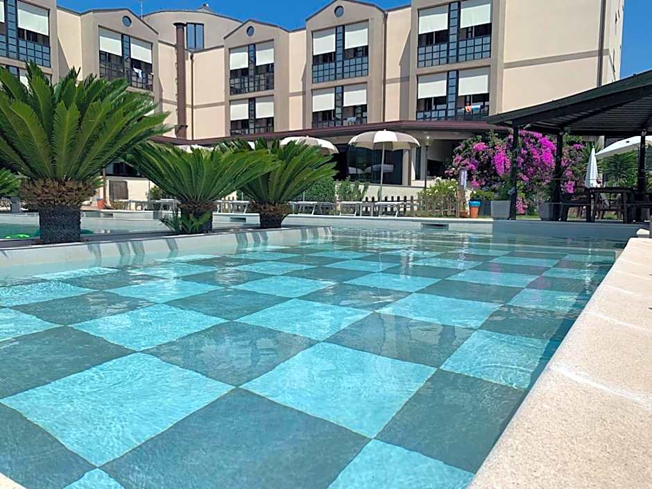 River Park Hotel