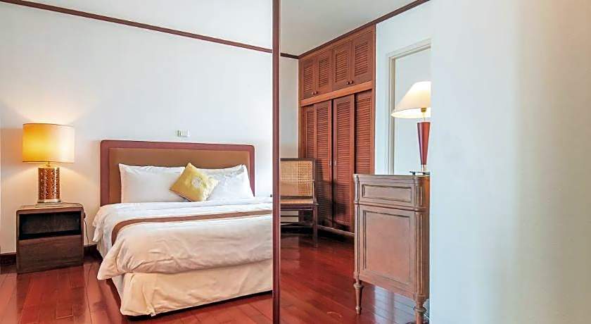 Saigon Domaine Luxury Residences