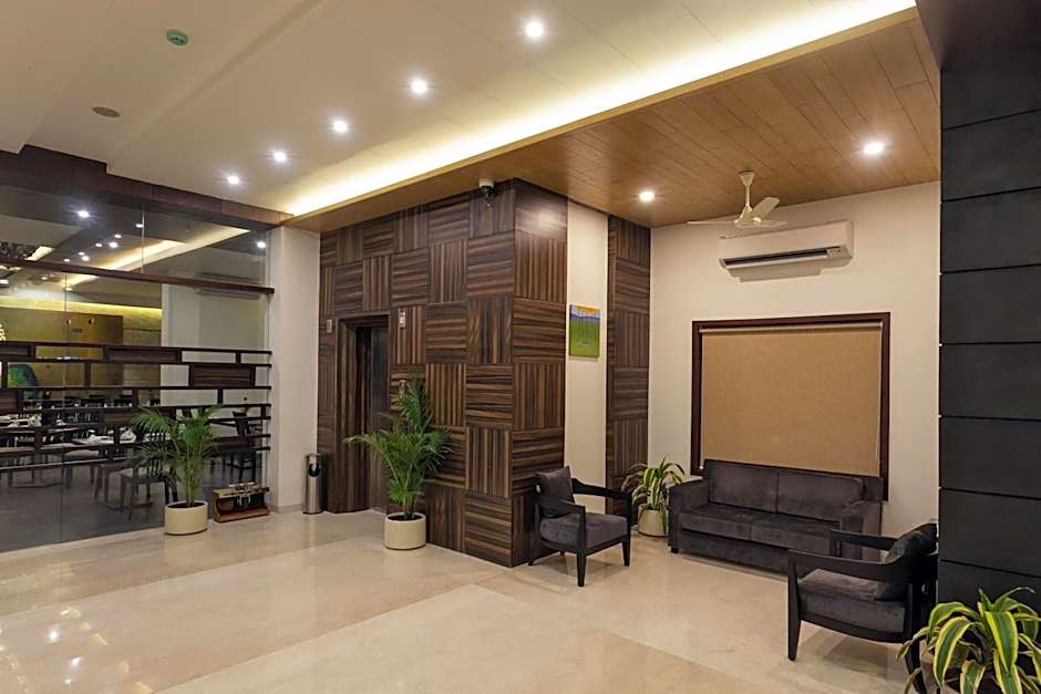 Hotel Chaitali - Pure Veg