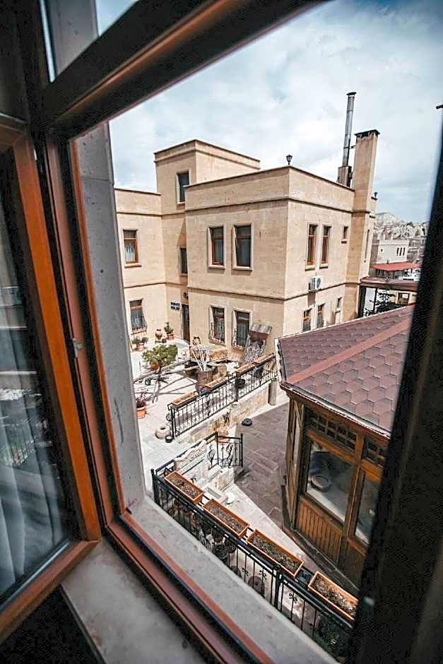 Royal Stone Houses - Goreme