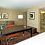 Hampton Inn By Hilton & Suites Jacksonville-Airport