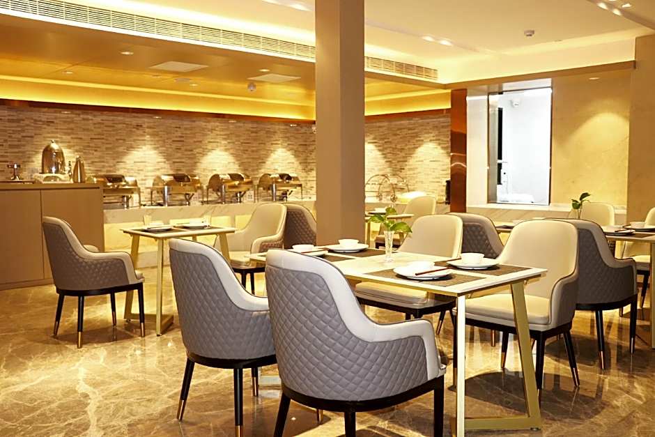 Lavande Hotel Yueyang County Fuya