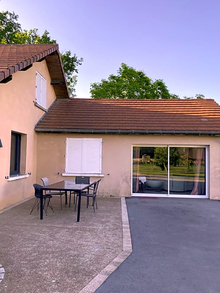 Agréable chambre d¿hôte calme avec piscine