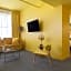Angad Arts Hotel St. Louis, Tapestry Collection by Hilton