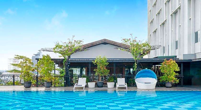 Mercure Solo