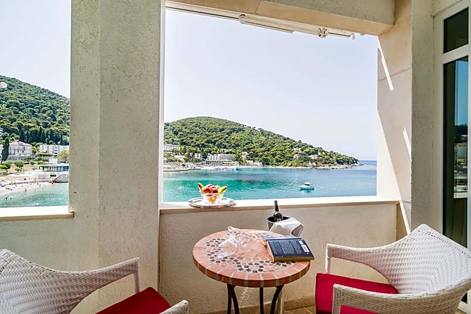 Boutique & Beach Hotel Villa Wolff