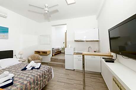 Studio with Garden View