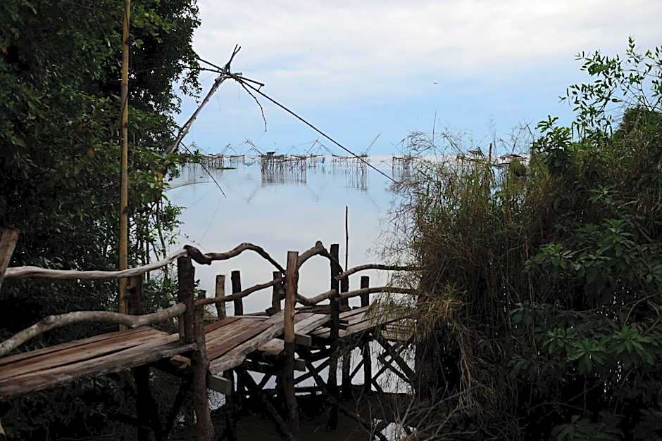 Baan​ Tonlamphu​ Pakpra