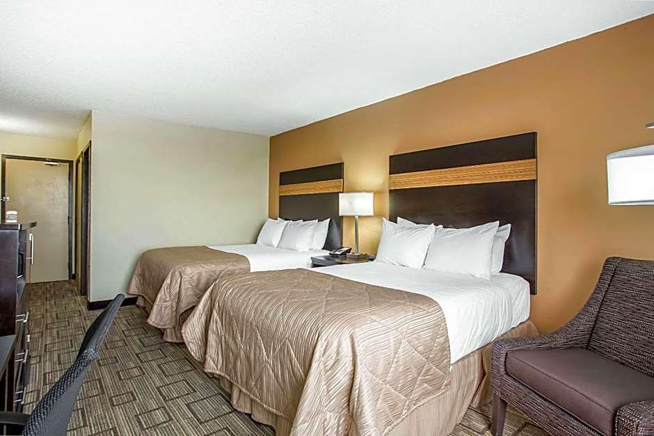 Clarion Hotel Fort Mill Near Amusement Park