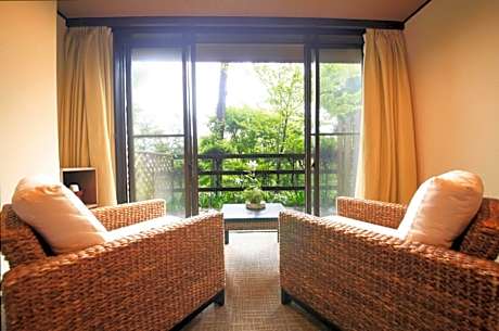 Superior Twin Room with Private Bathroom*