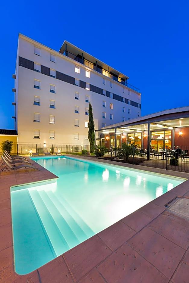 Hotel Gatsby by HappyCulture