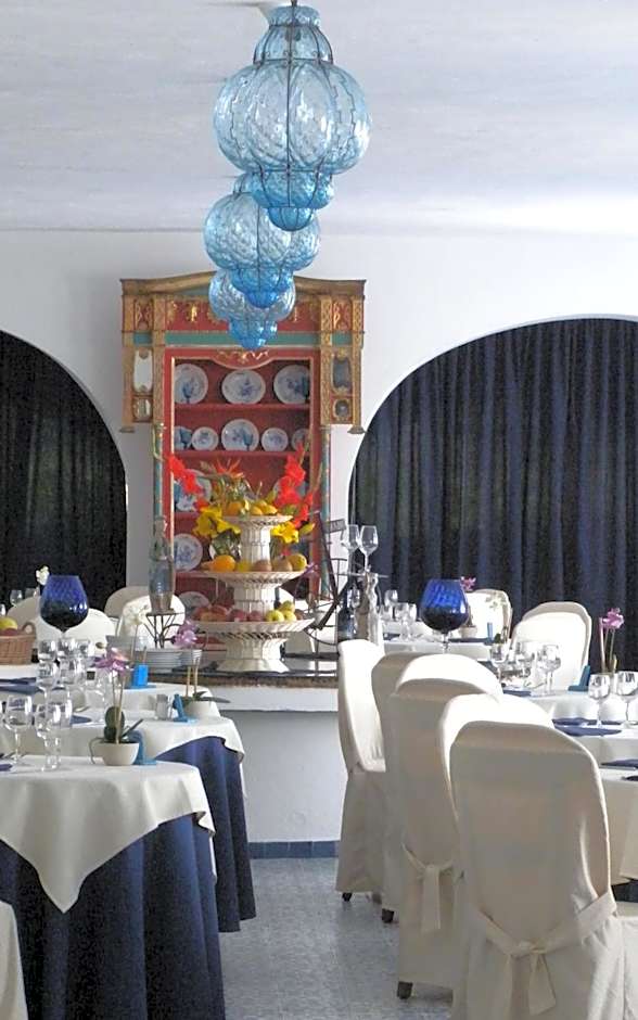 Arathena Rocks Hotel