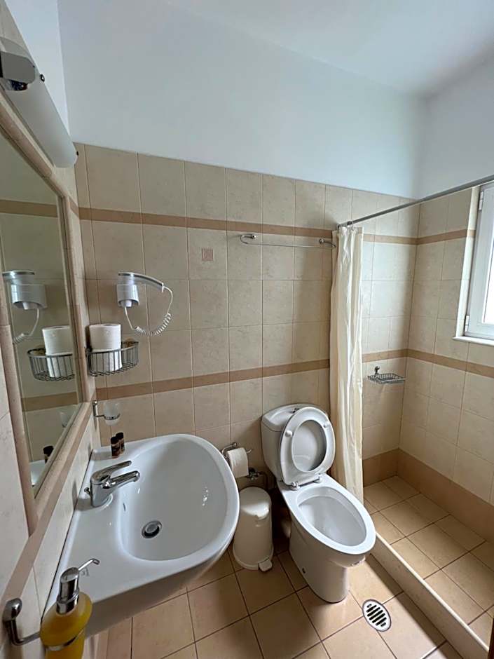 Atalanti Apartments