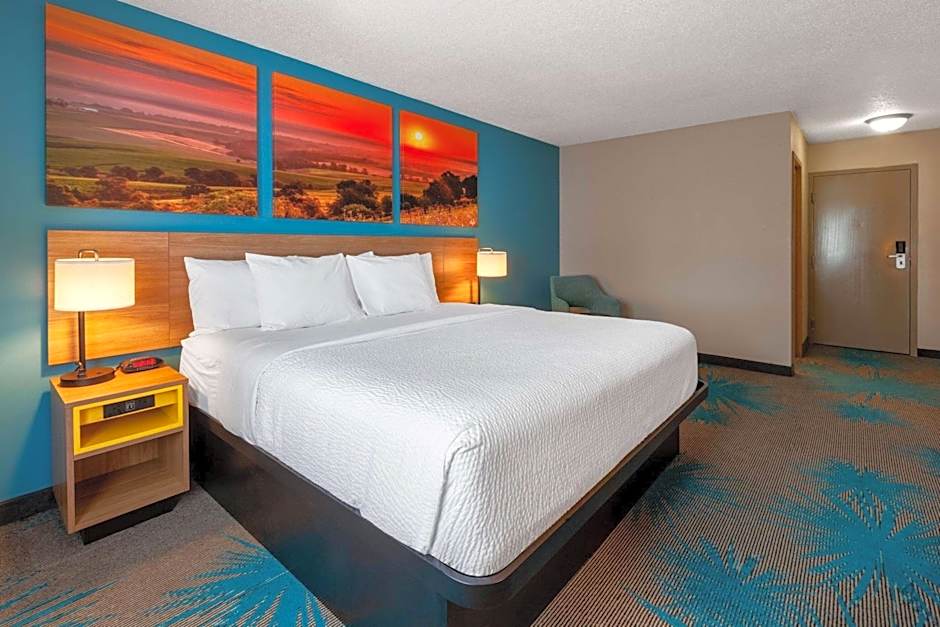 Days Inn by Wyndham Sandusky / Cedar Point