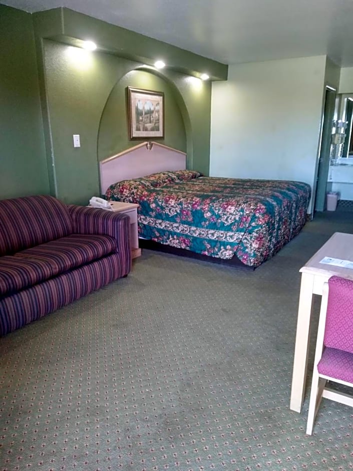 Budget Inn San Antonio Downtown I-10 East